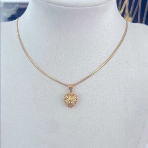 Elegant Gold Heart Pendant Necklace